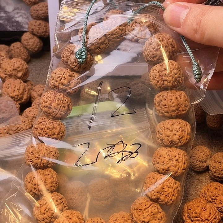 东***哥金刚菩提吊坠12呜呜呜