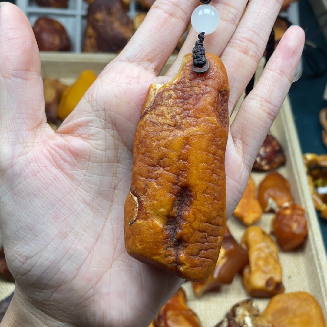 琥珀未镶嵌珠宝奇石