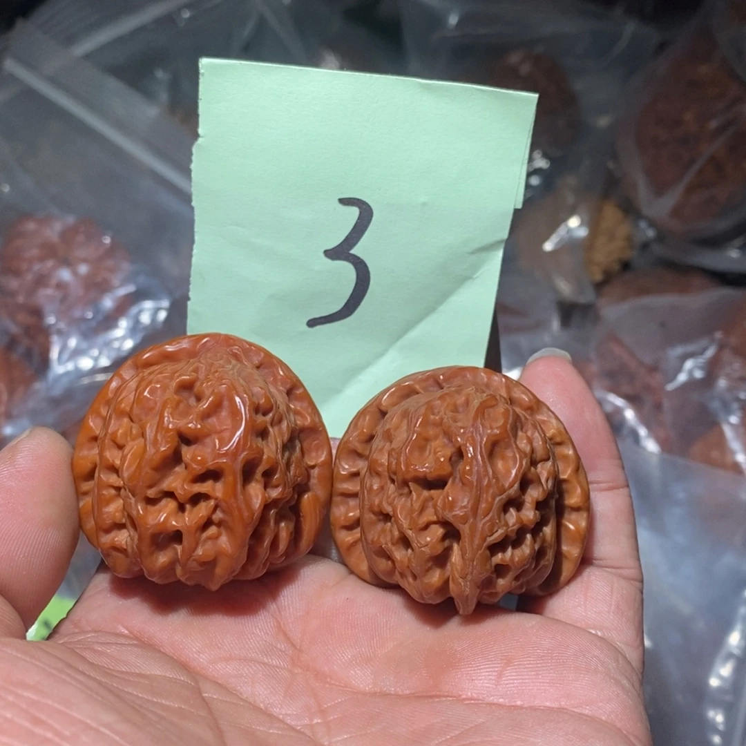 38三角白。