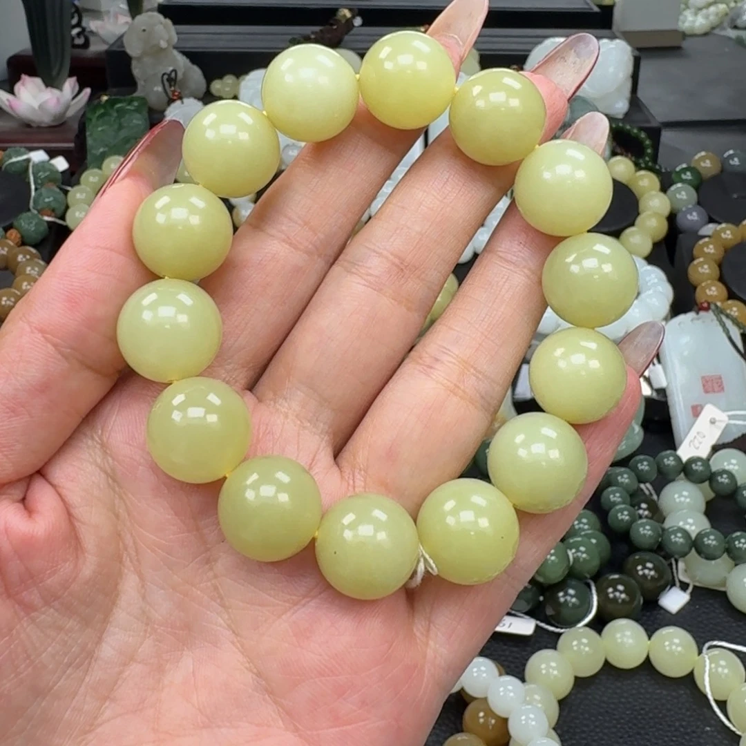 郭***和田玉未镶嵌手链