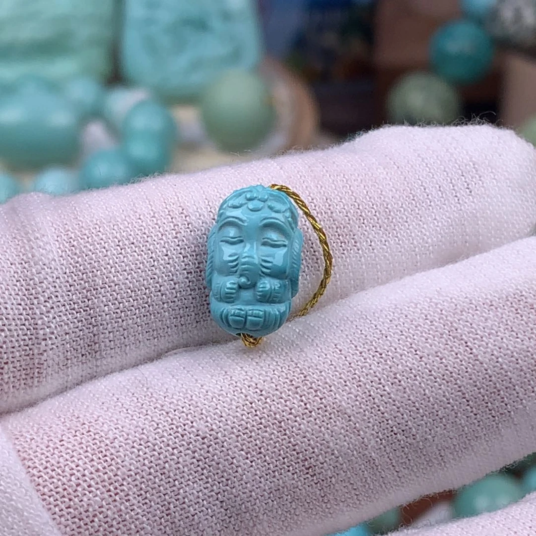 绿松石未镶嵌珠宝奇石