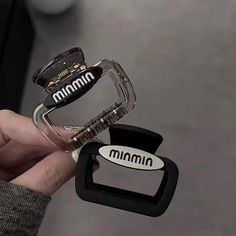 发抓女字母磨砂方块小抓夹气质后脑勺半扎鲨鱼夹发卡头饰发夹时尚