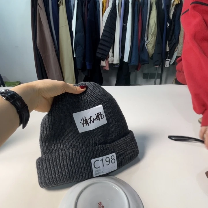 瓷片灰色。。。。。。。。。。。。。。