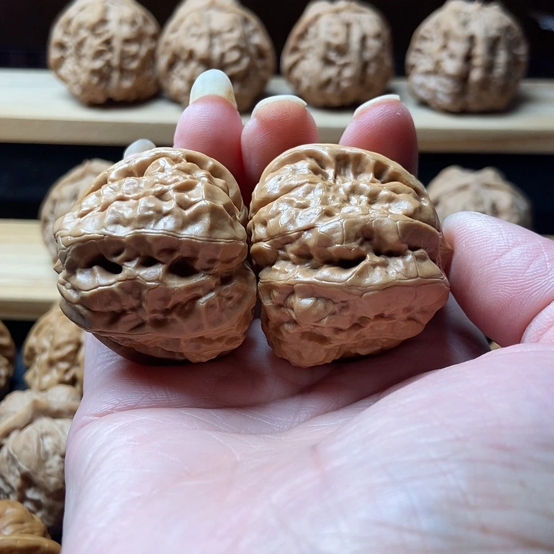 跳***糖文玩核桃把件蛤蟆头