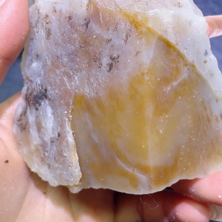 和田玉未镶嵌珠宝半成品