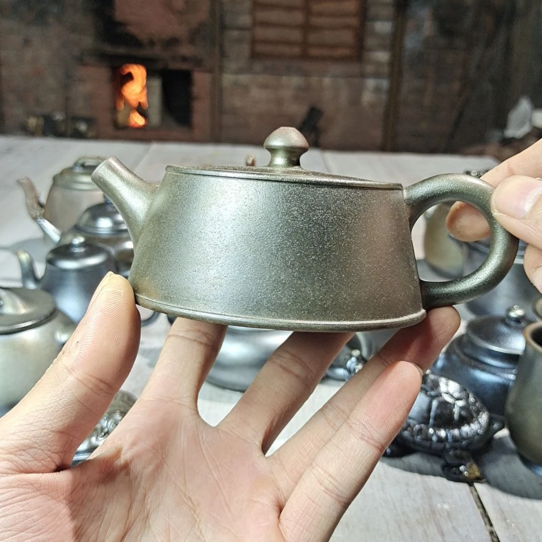 庄诚柴烧坭兴陶壶