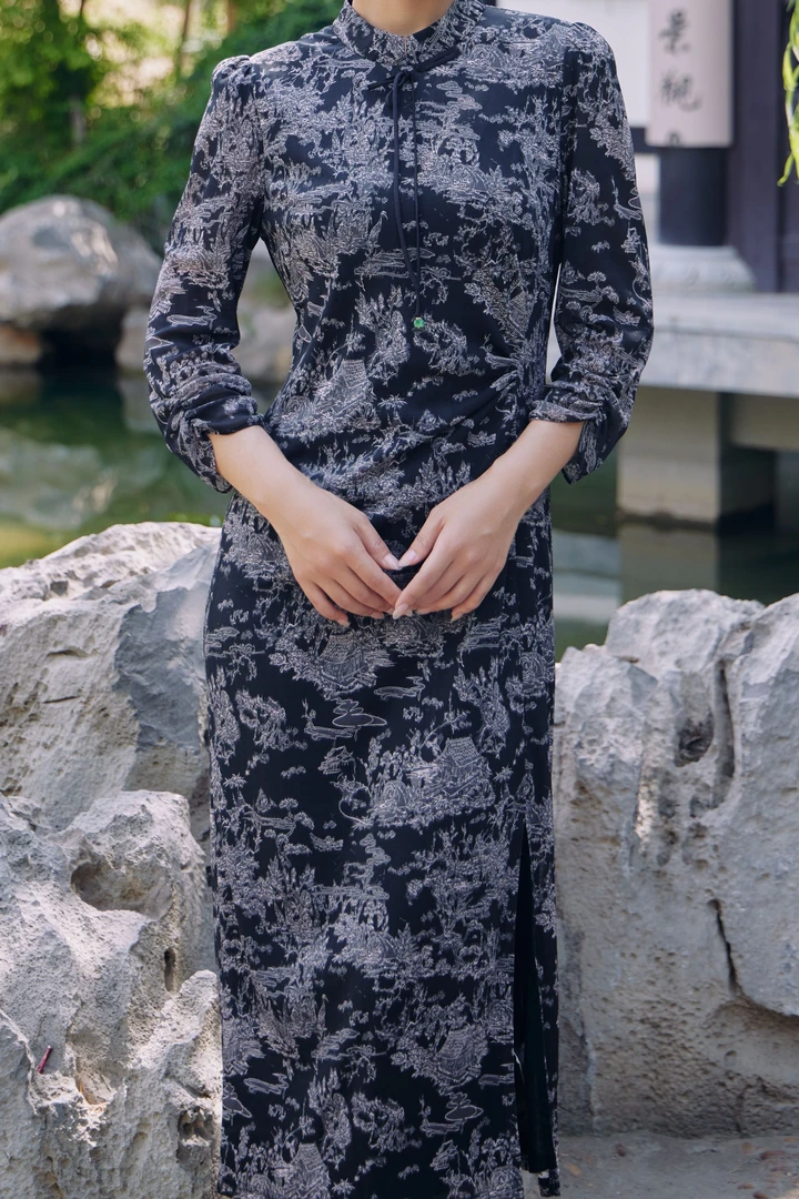 复古见外包装中长裙碎花提花长袖常规款日常印花旗袍SK055431