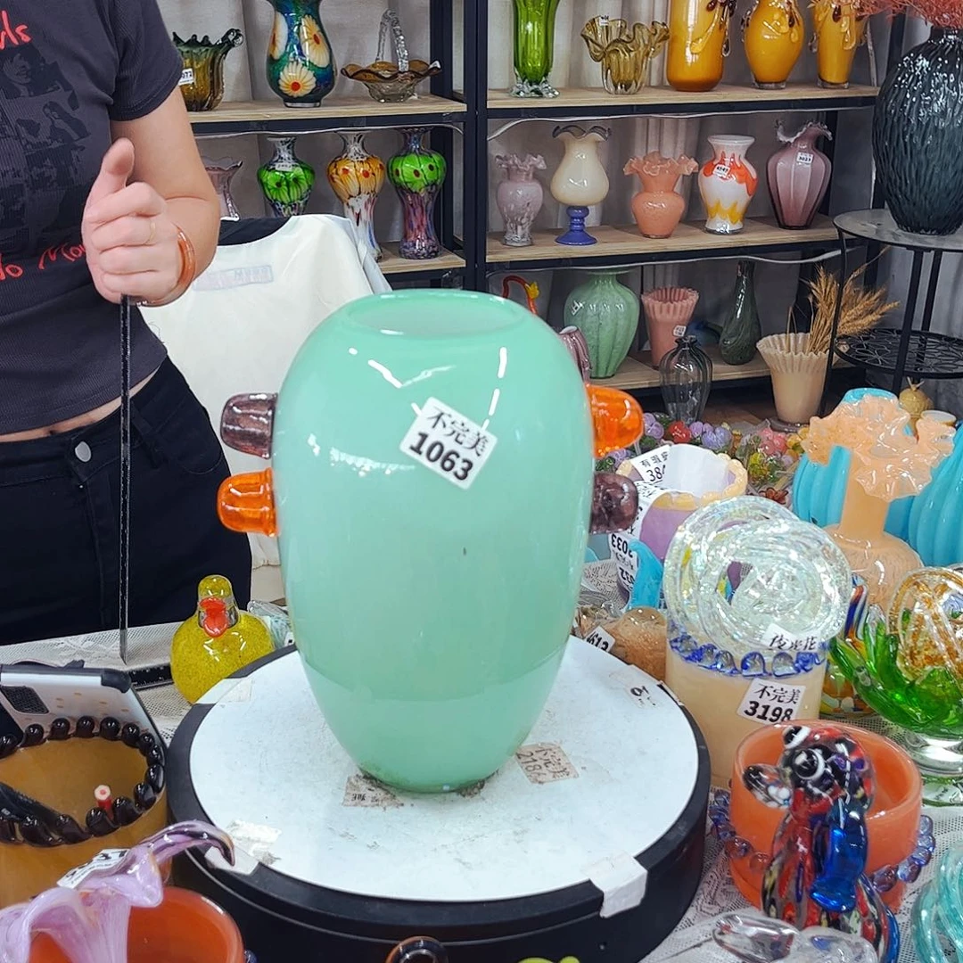1063 家悦琉璃工艺品不完美