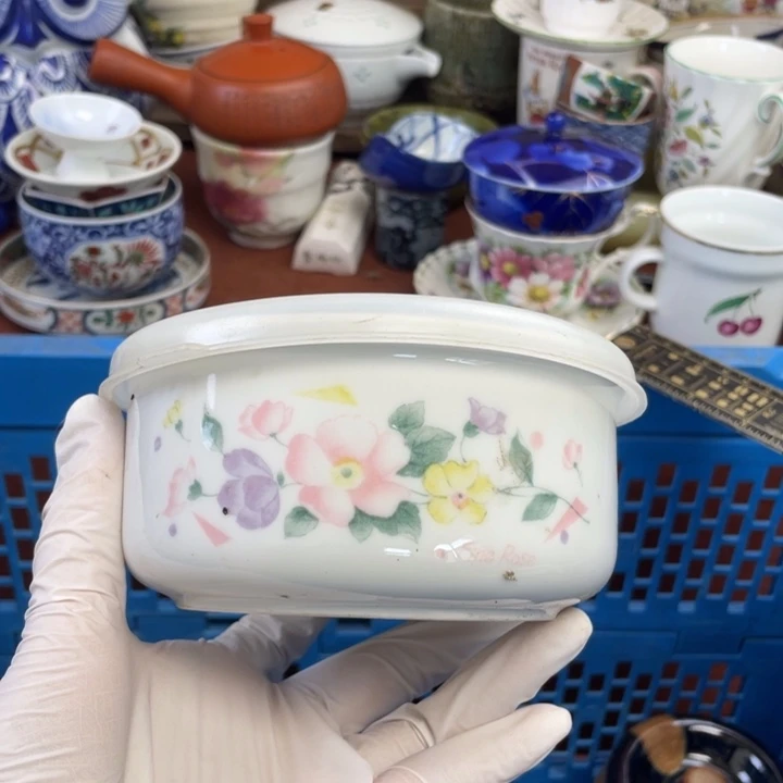 他家瓷器真美…开播了