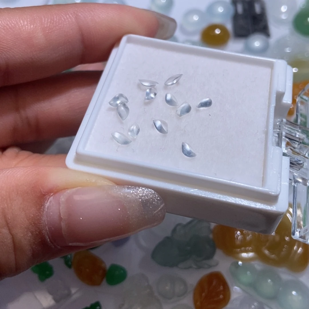 未镶嵌定制翡翠翡翠