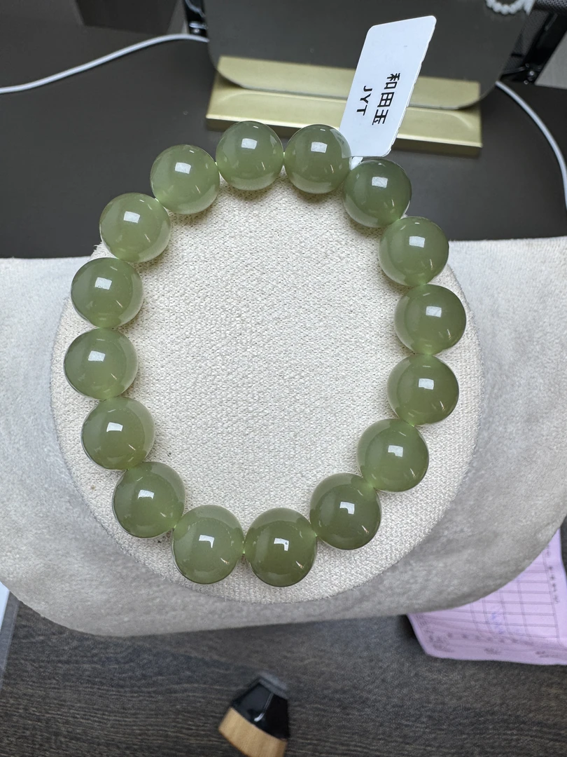 宝洲富艺和田玉约12MM不包税手串时尚精美单圈玉手串多样性（发1件
