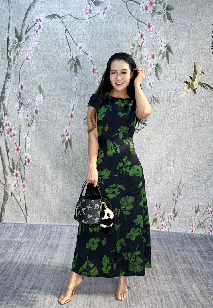 G260新款25夏季桑蚕丝香云纱法式复古短袖修身宽松中国风连衣裙