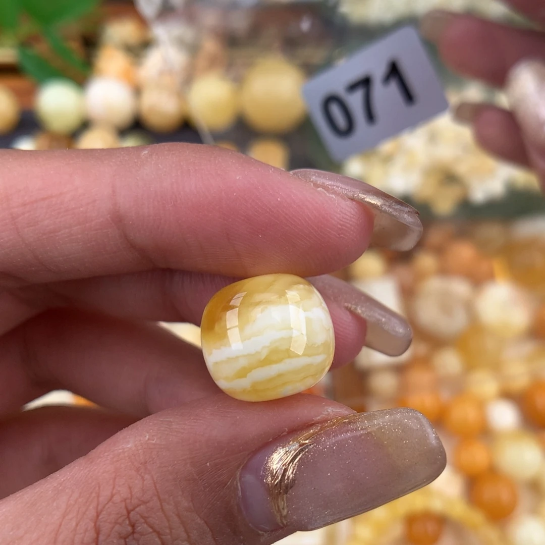 琥珀珠宝奇石未镶嵌V****V13.6