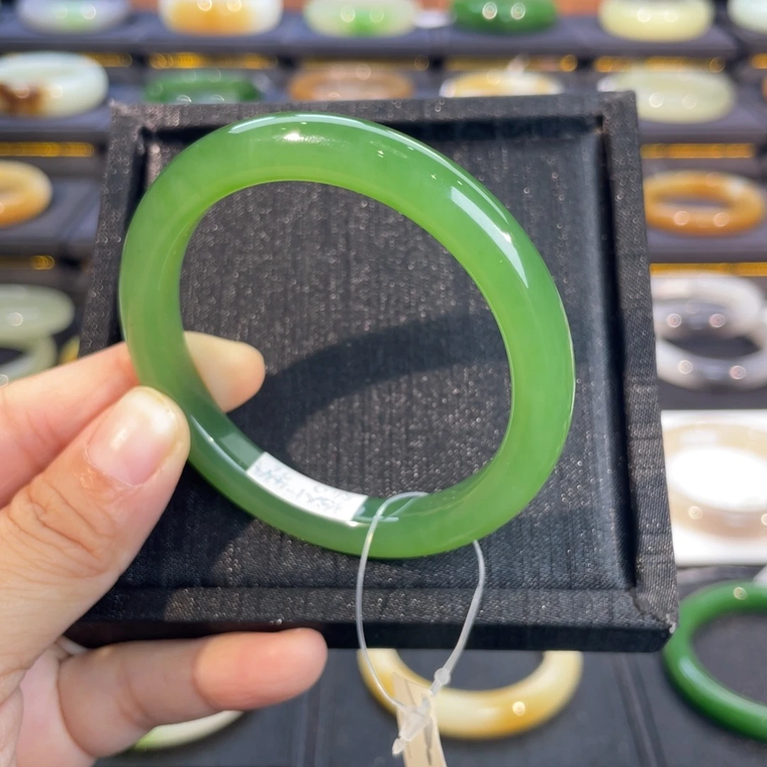 和田玉未镶嵌手镯-冰底！阳绿54