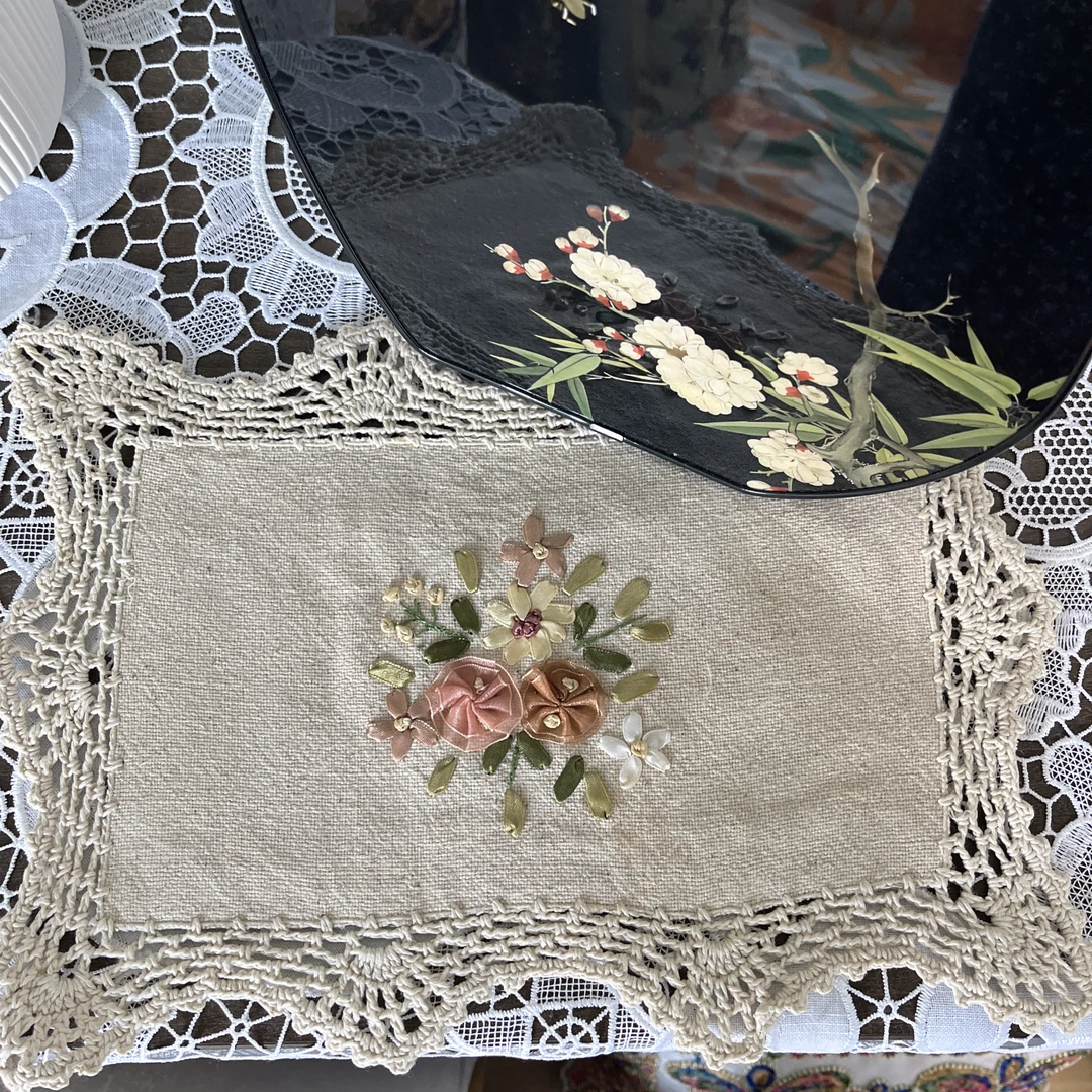 DY125-6棉麻（25*35cm)米色两个小花苞盖巾