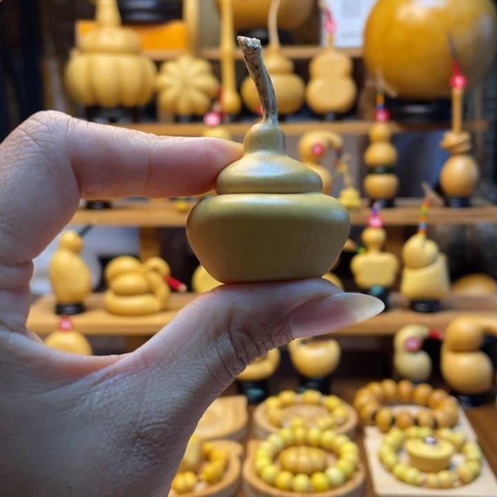 L***)天然葫芦自然生长