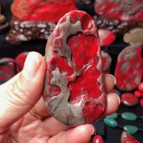 昌化鸡血石昌化鸡血石原石