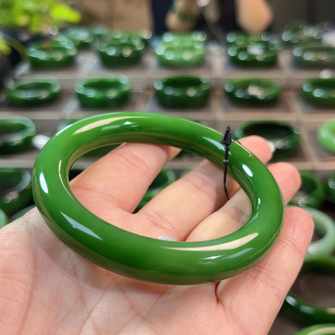 未镶嵌手镯和田玉（碧玉）