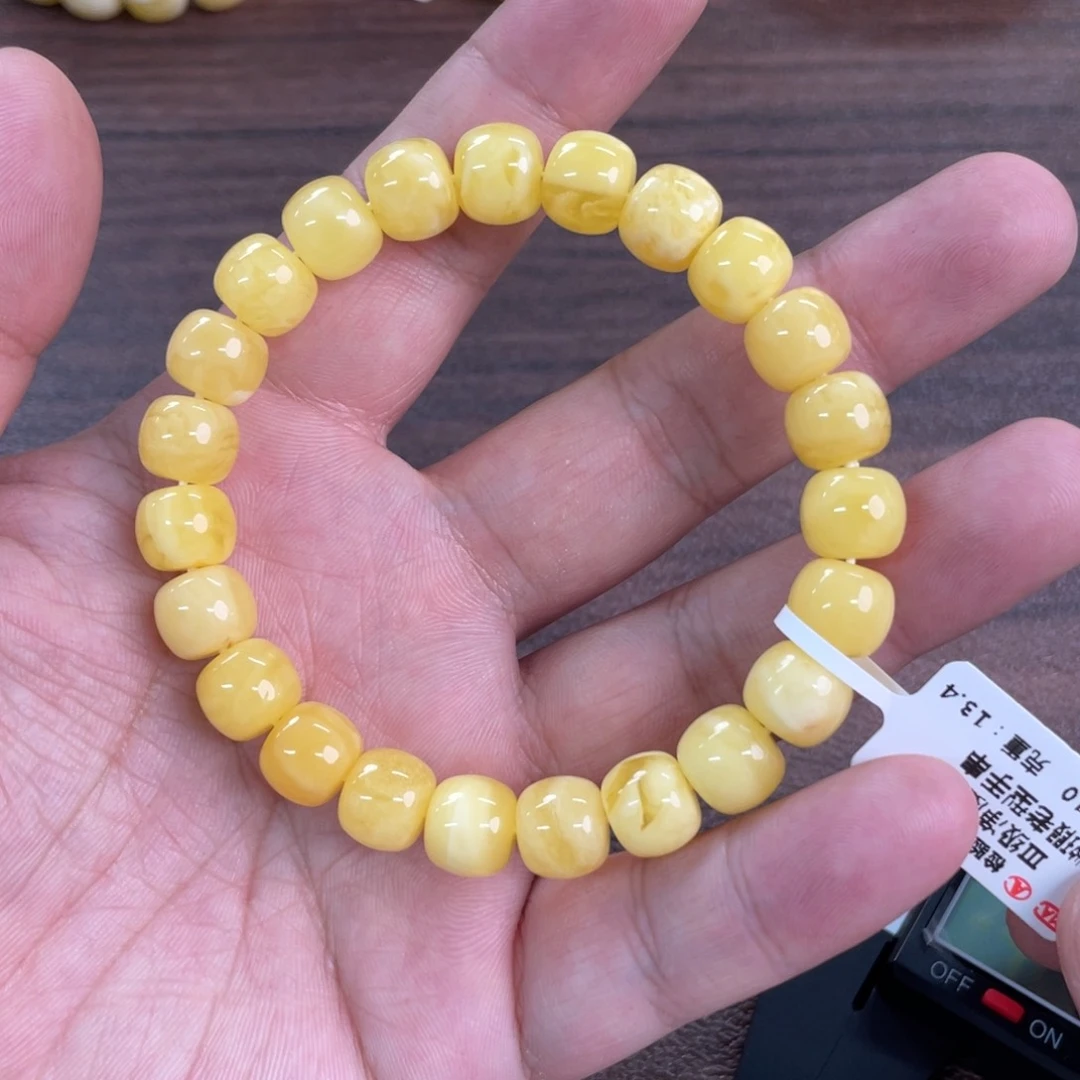 未镶嵌琥珀裸石1120000000