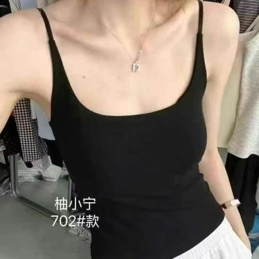 纯色带胸垫美背吊带背心百搭显瘦