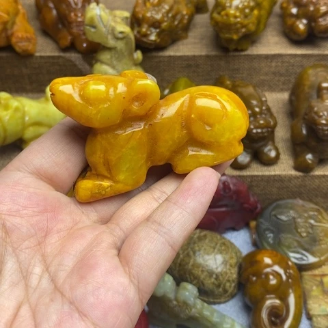 蛇纹石玉未镶嵌颈饰05
