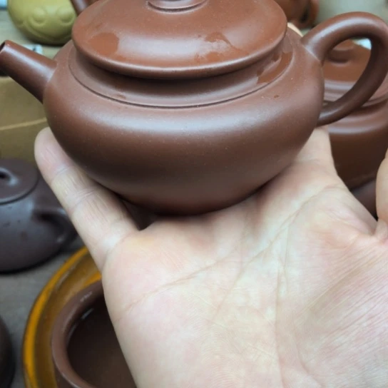 茶壶紫砂红皮龙飞碟190豪升左右