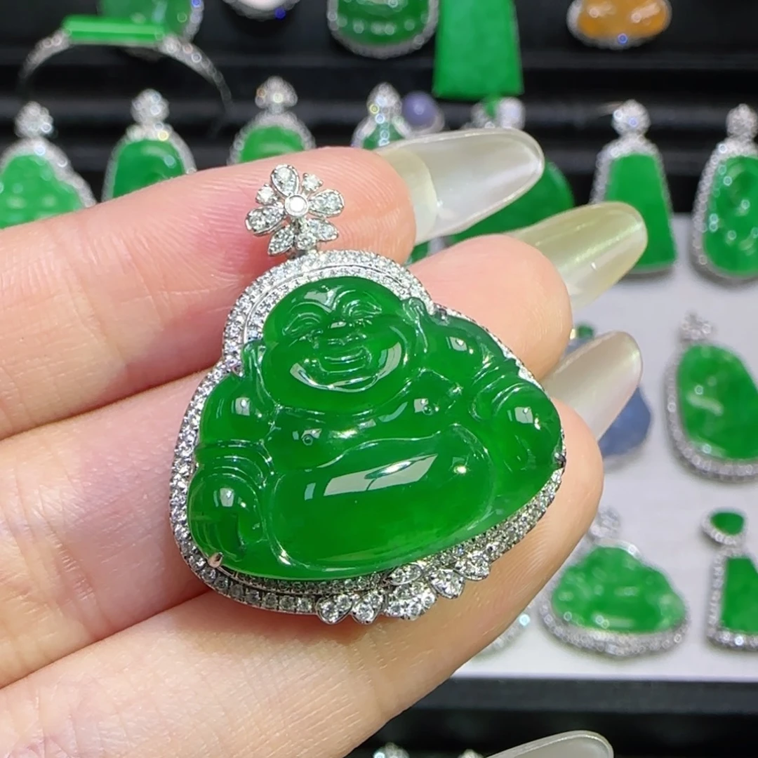 翡翠18K金镶嵌颈饰