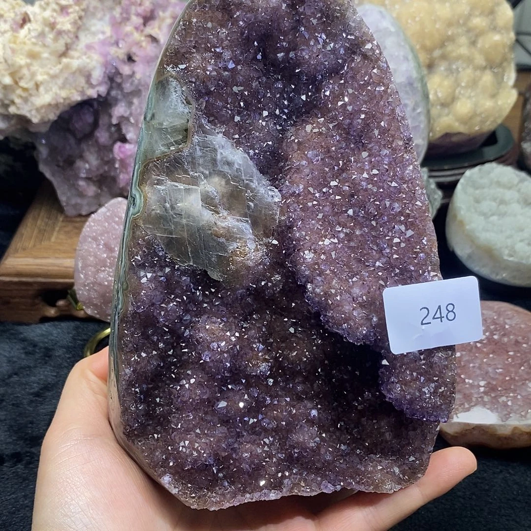 紫晶大型摆件（非配饰）未镶嵌