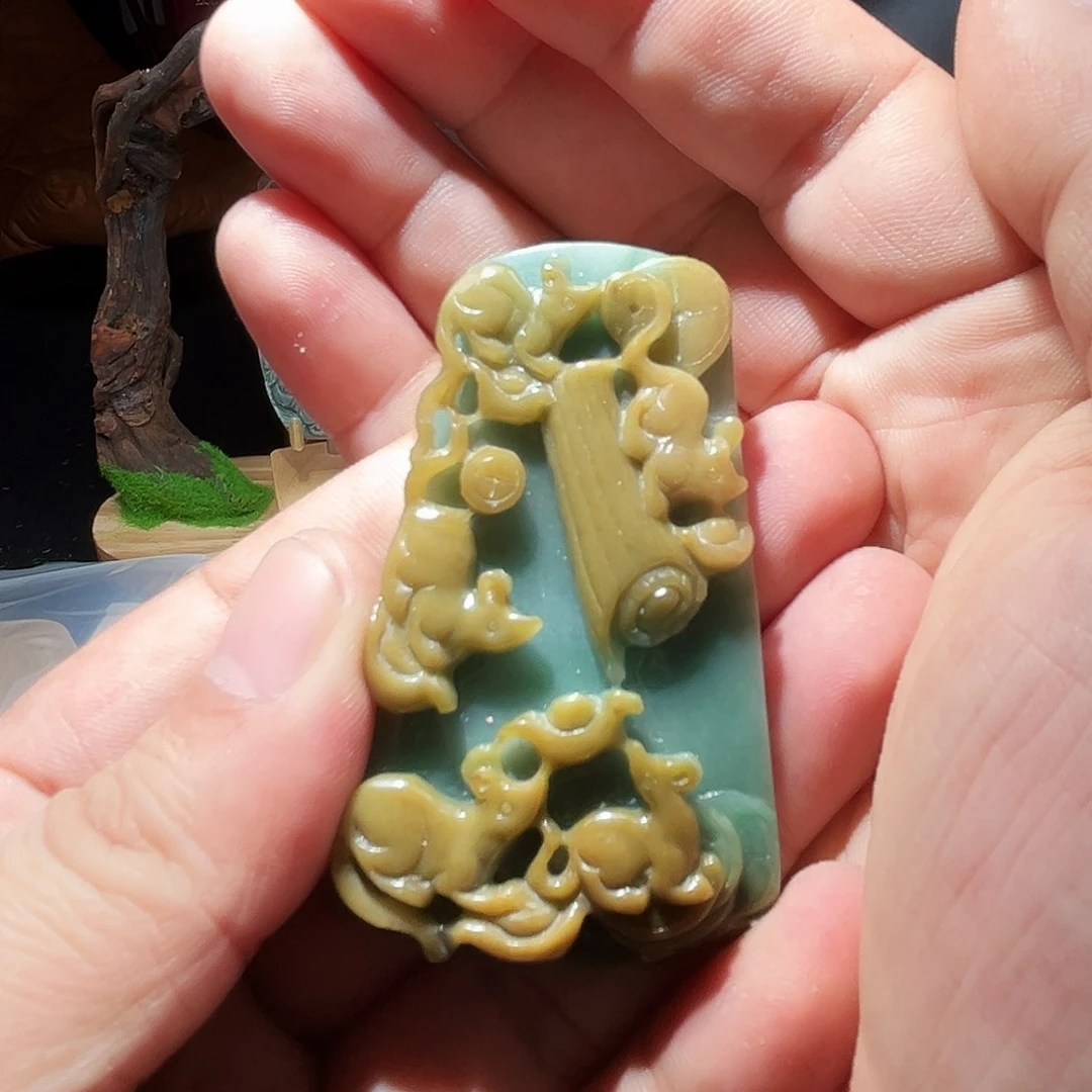 定制翡翠未镶嵌五鼠