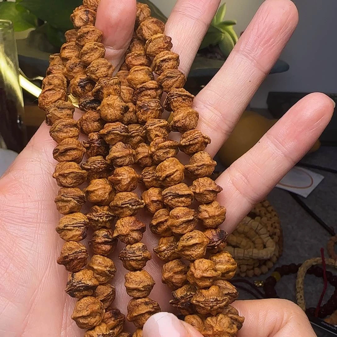 柏香籽/百香籽吊坠原桩横打红