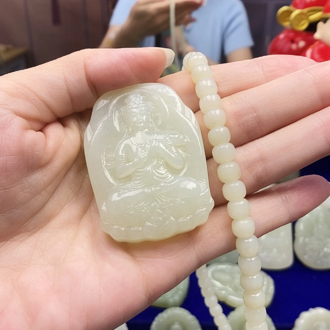 颈饰未镶嵌和田玉中*心
