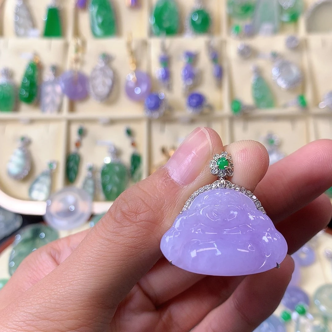 翡翠颈饰18K金镶嵌吊坠