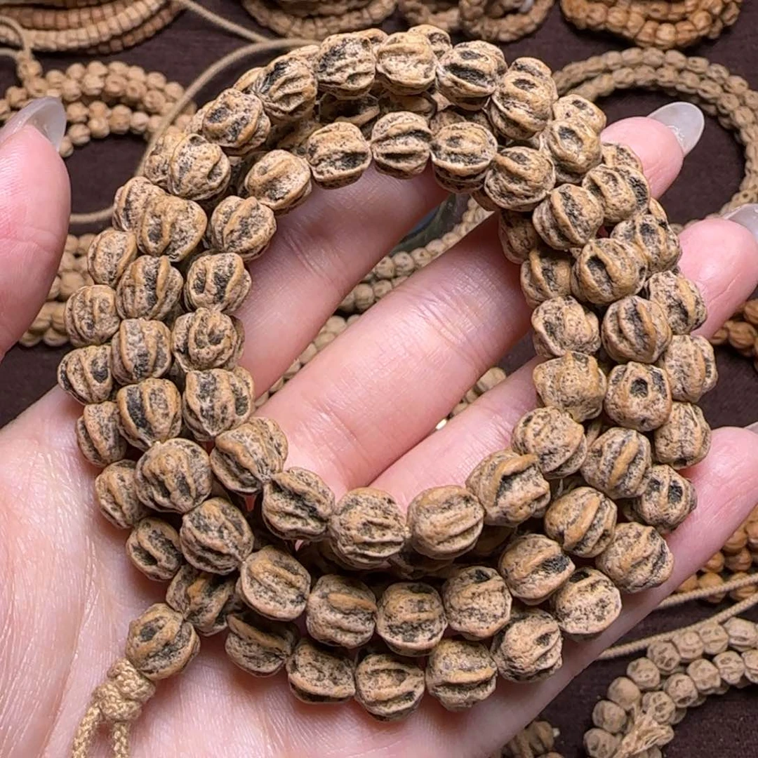 柏香籽/百香籽吊坠弘****松