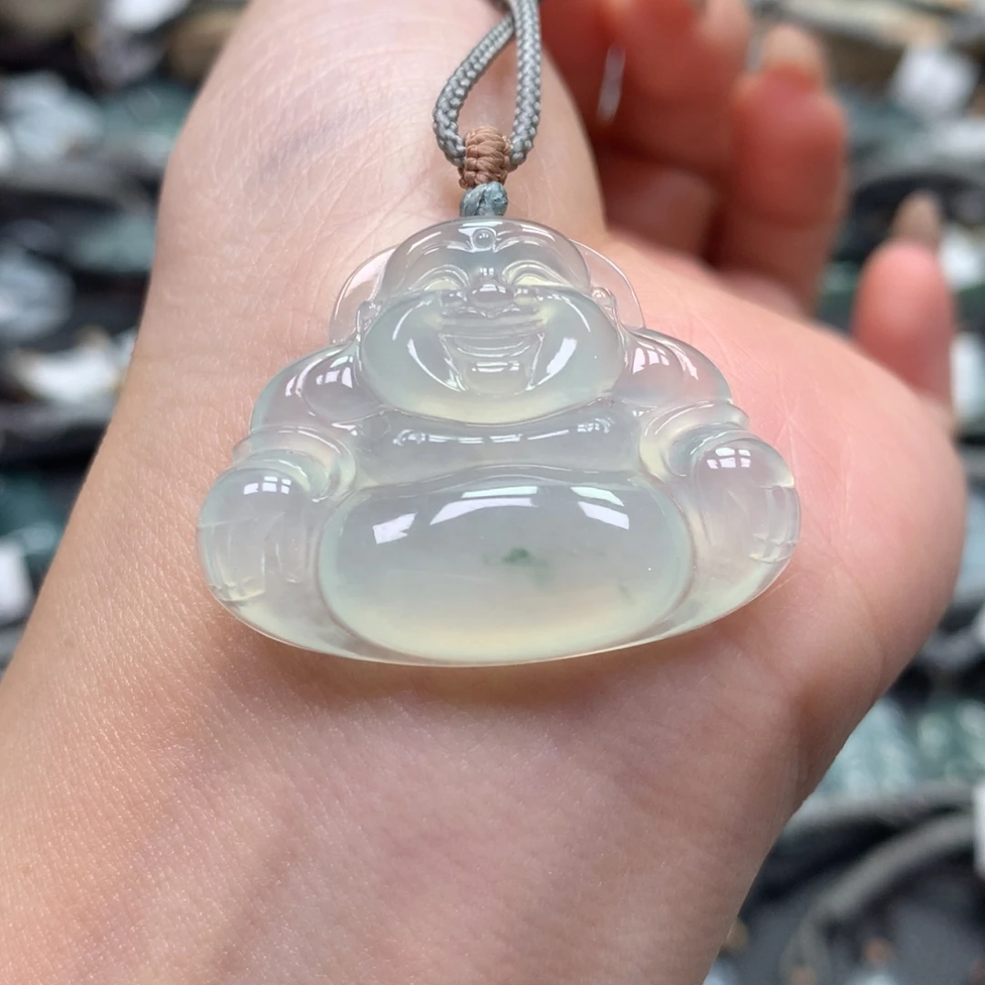 翡翠颈饰未镶嵌佛公