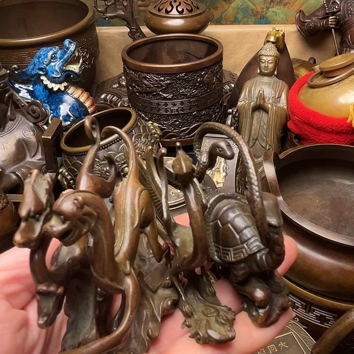 精美铜器批发档口