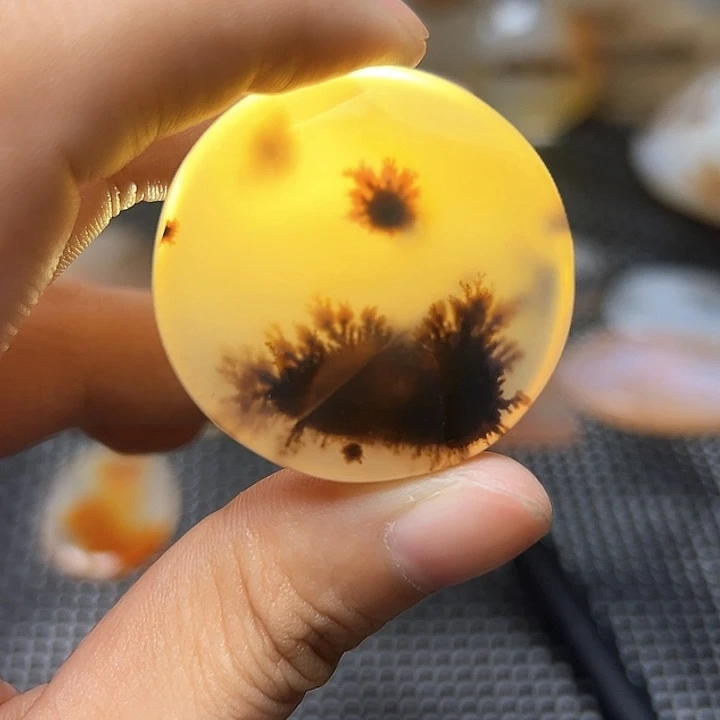 玛瑙/玉髓未镶嵌珠宝半成品