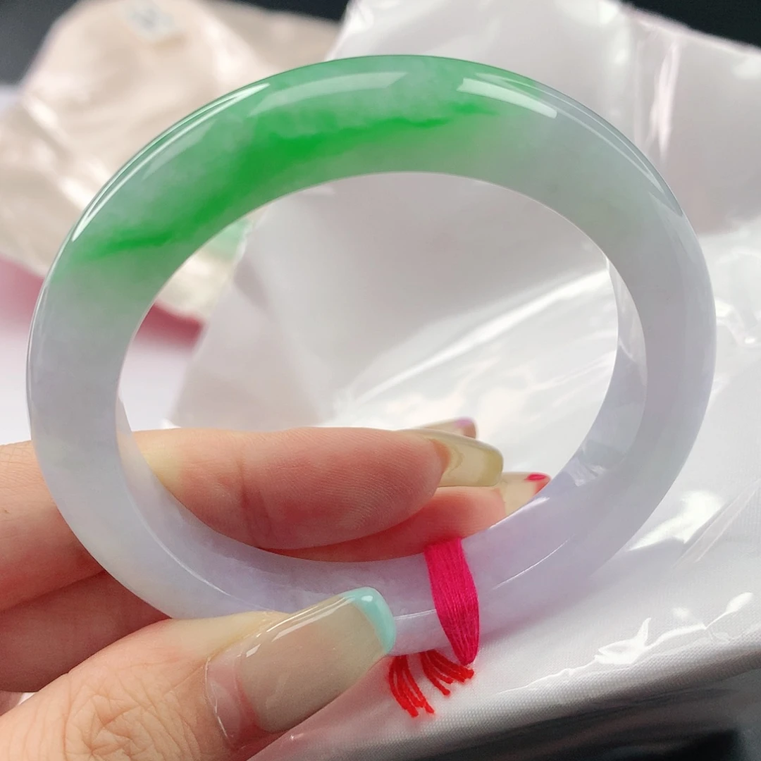 翡翠手镯未镶嵌，749