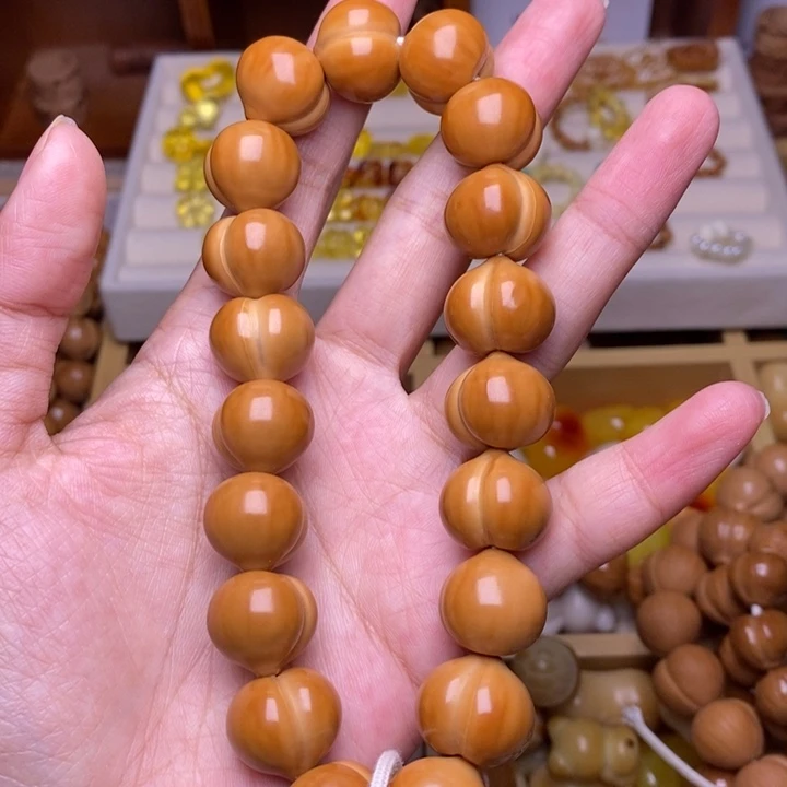 吊坠猴头核桃柯基小肥臀16