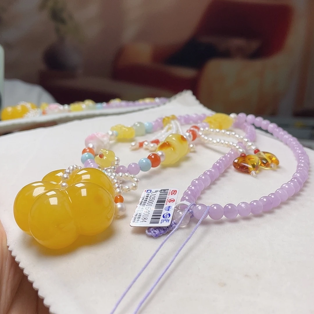 琥珀未镶嵌裸石项链