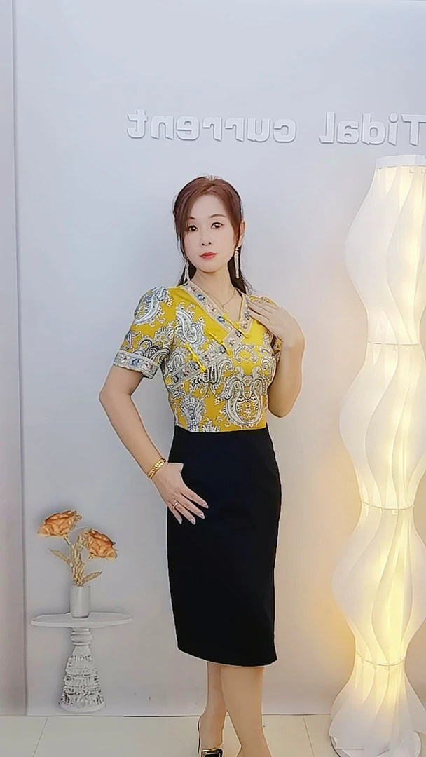 2025夏季新款国风印花气质时尚修身显瘦高级感连衣裙女士（5062）