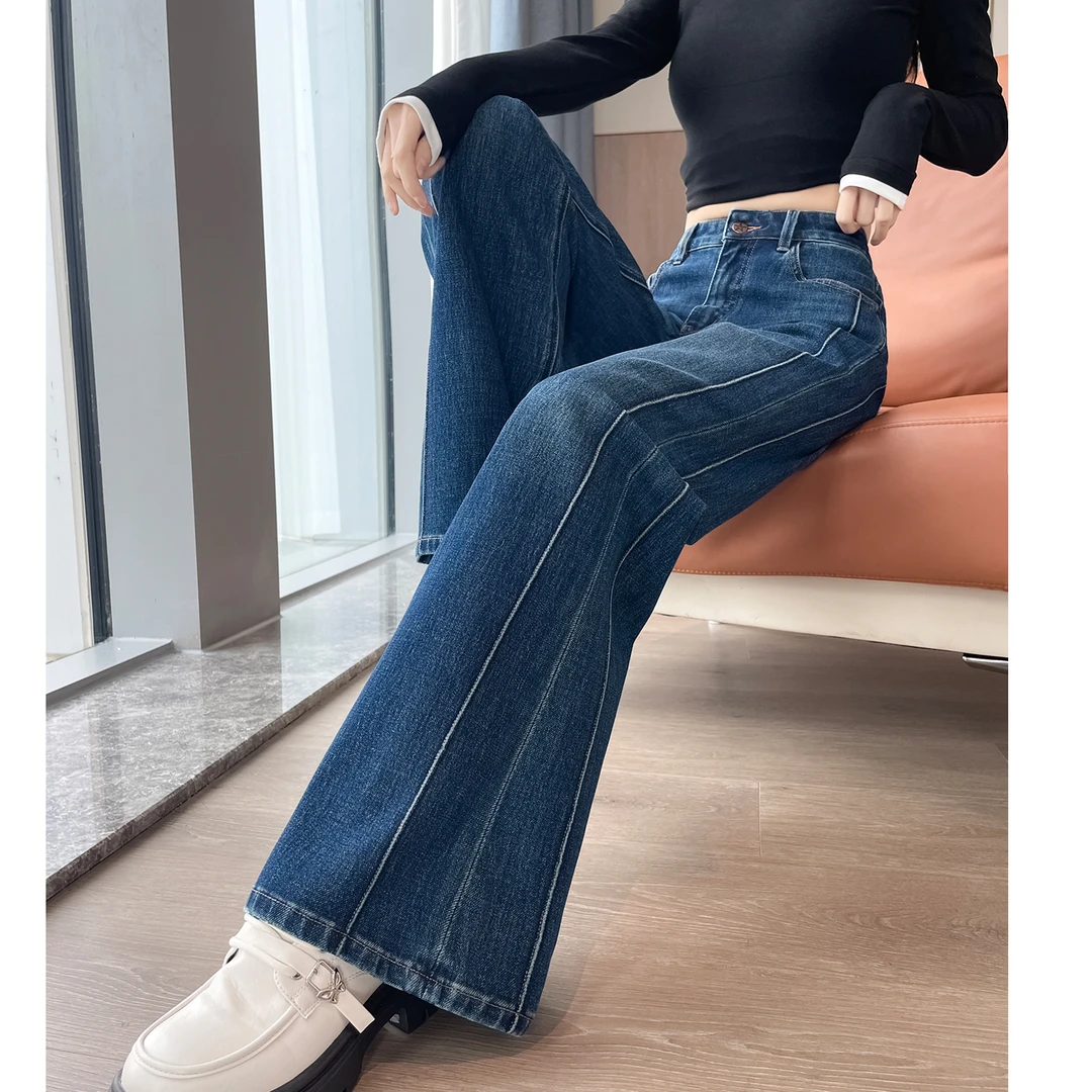 微喇牛仔裤女不贴腿2025新款秋冬欧货高腰显瘦垂感阔腿马蹄喇叭裤