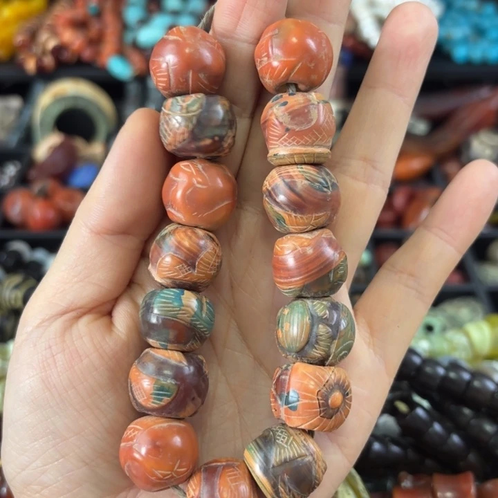 O***范玛瑙/玉髓未镶嵌颈饰