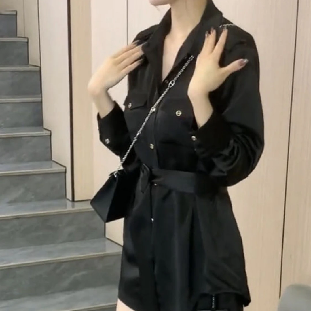 新款时尚女气质黑色单排扣显瘦衬衫短裤