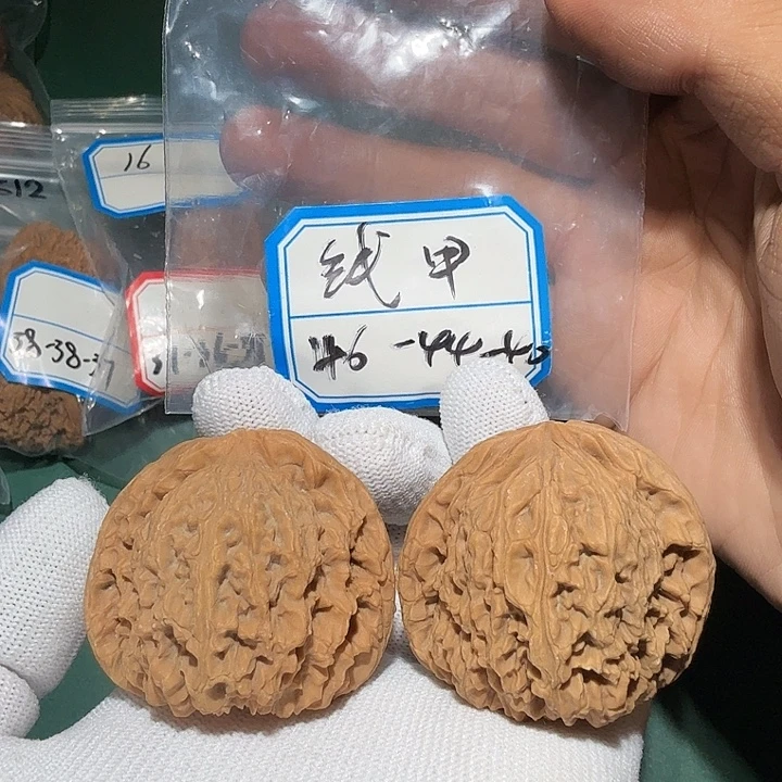 吊坠文玩核桃南疆线甲9