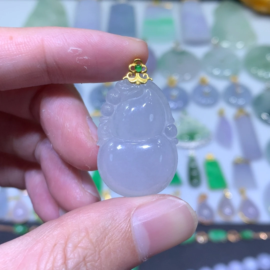 翡翠吊坠(不含链)18K金镶嵌