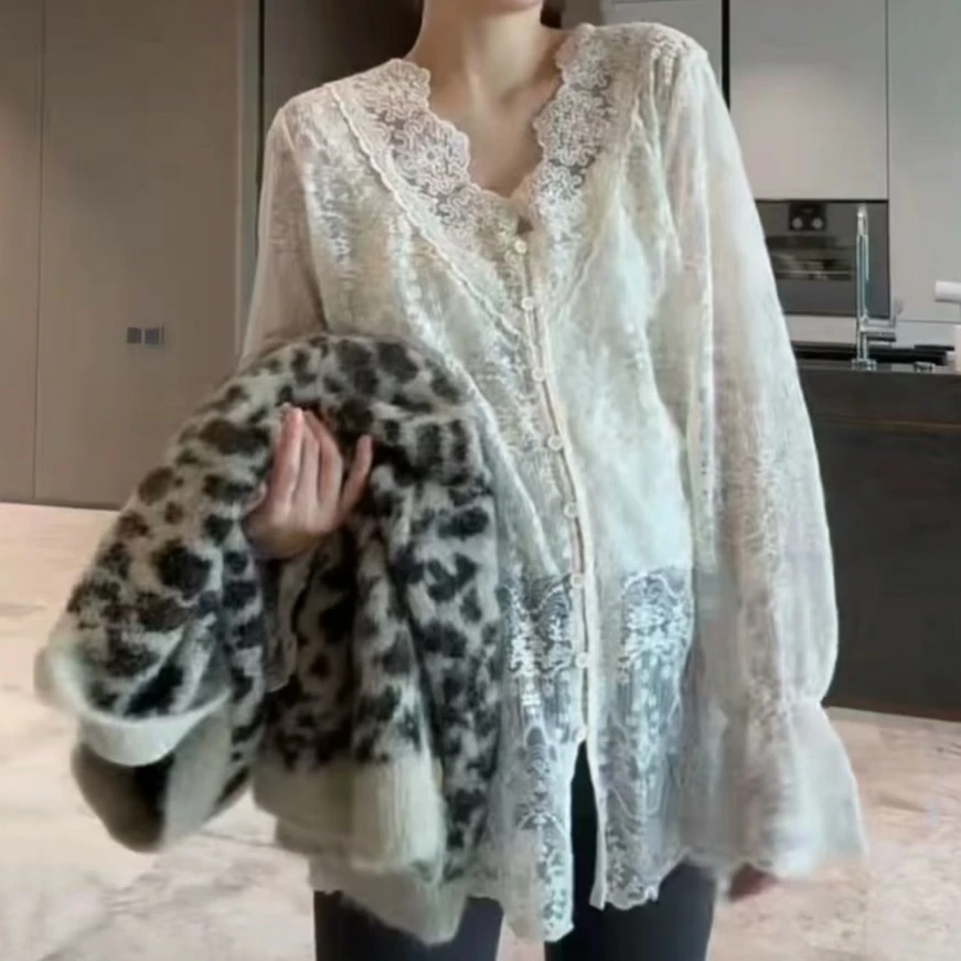 【蕾丝公主衫】法式洋气蕾丝长袖2025秋季新款时尚百搭温柔风打底