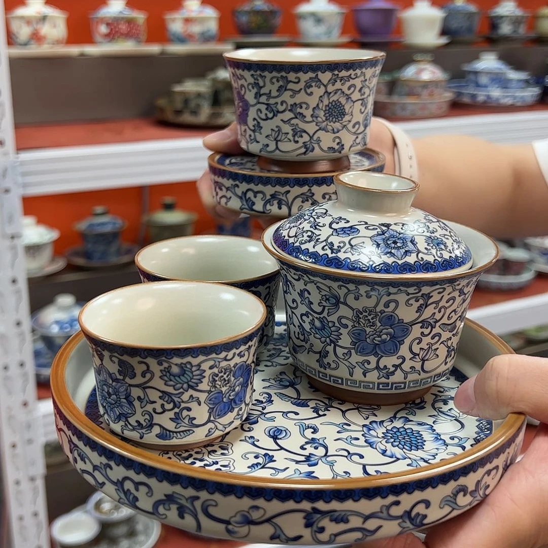 个vvv哥哥哥哥沟沟壑壑哈