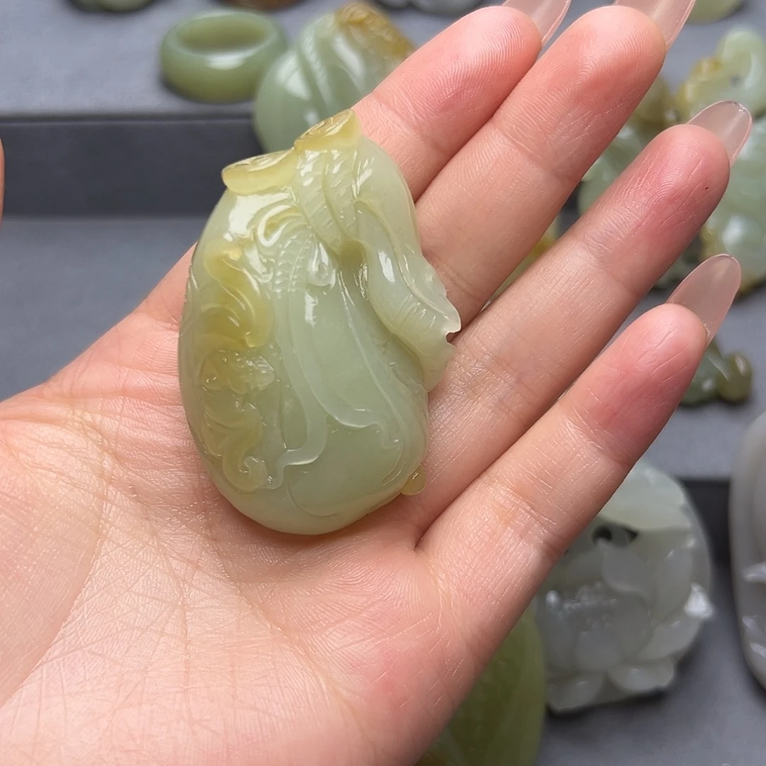 仨***宝和田玉未镶嵌挂件