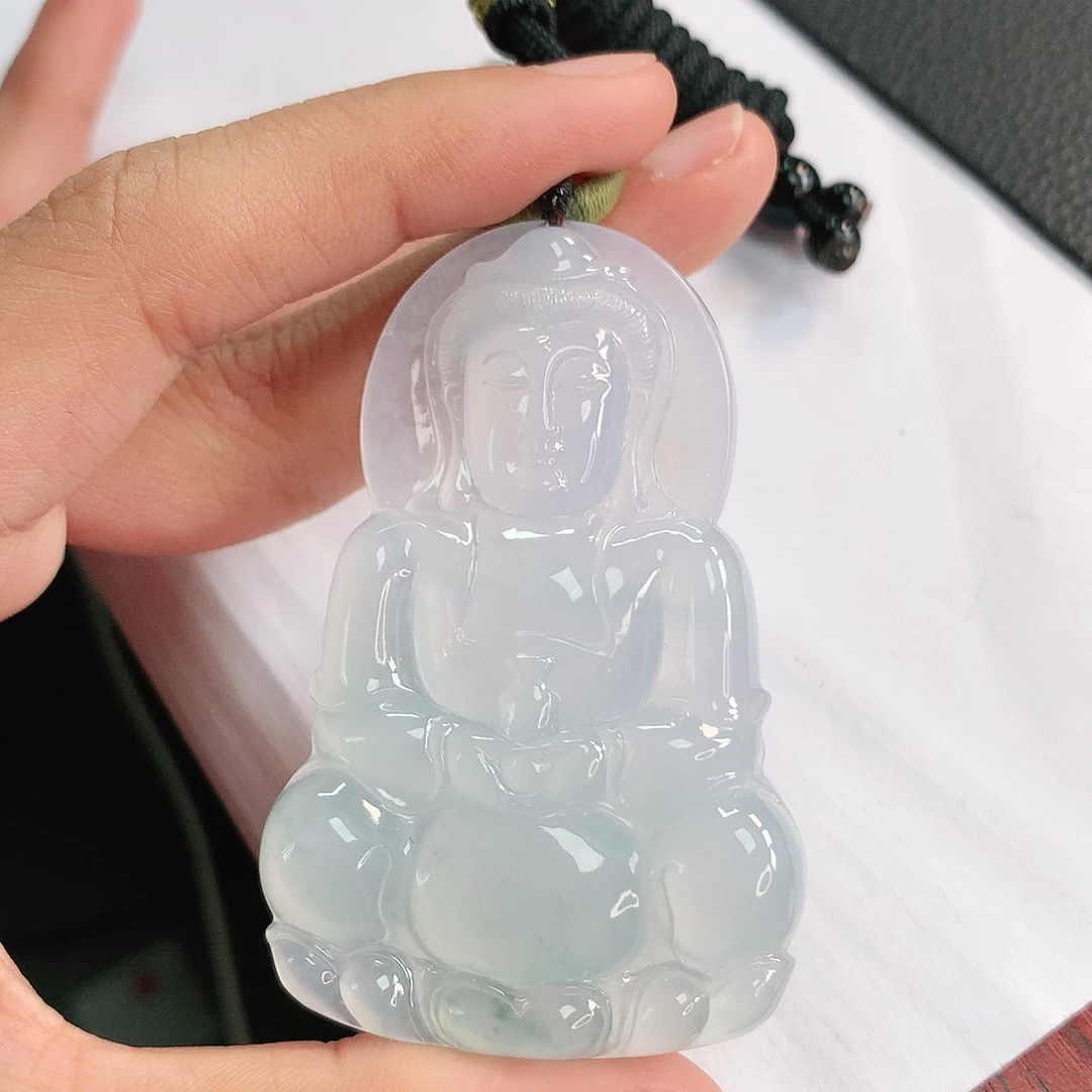 翡翠未镶嵌颈饰观音