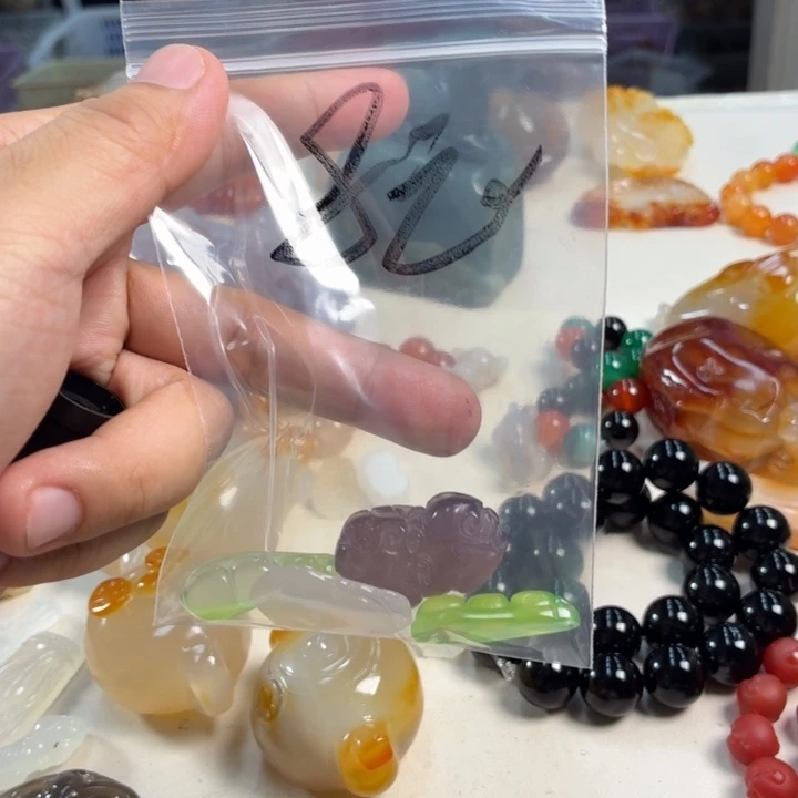 单***狗玛瑙/玉髓未镶嵌吊坠(不含链)